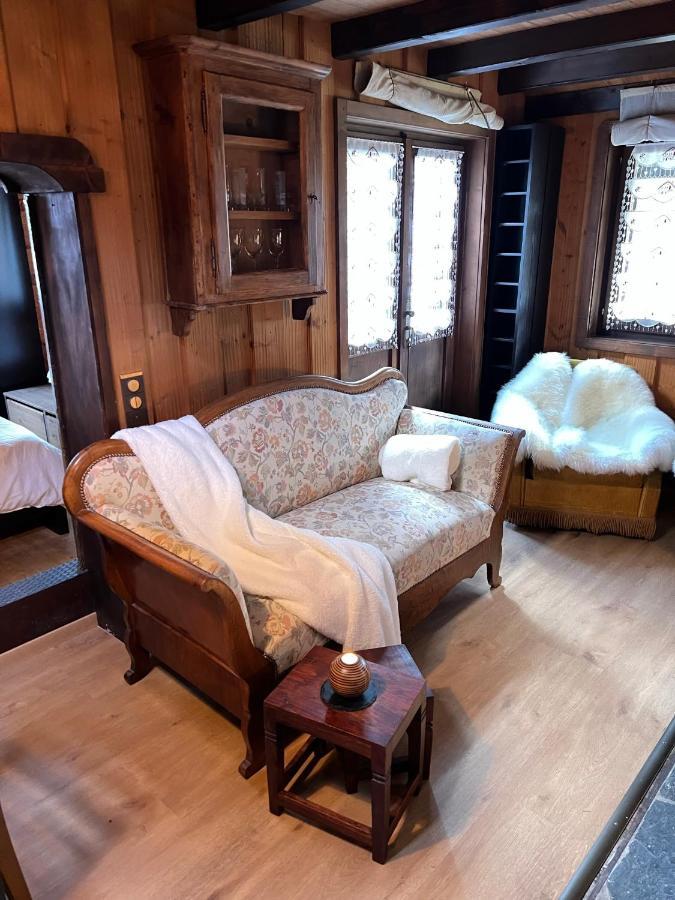 Entire Cozy Chalet In St-Cergue - 30 Min From Geneva Saint-Cergue Exterior foto